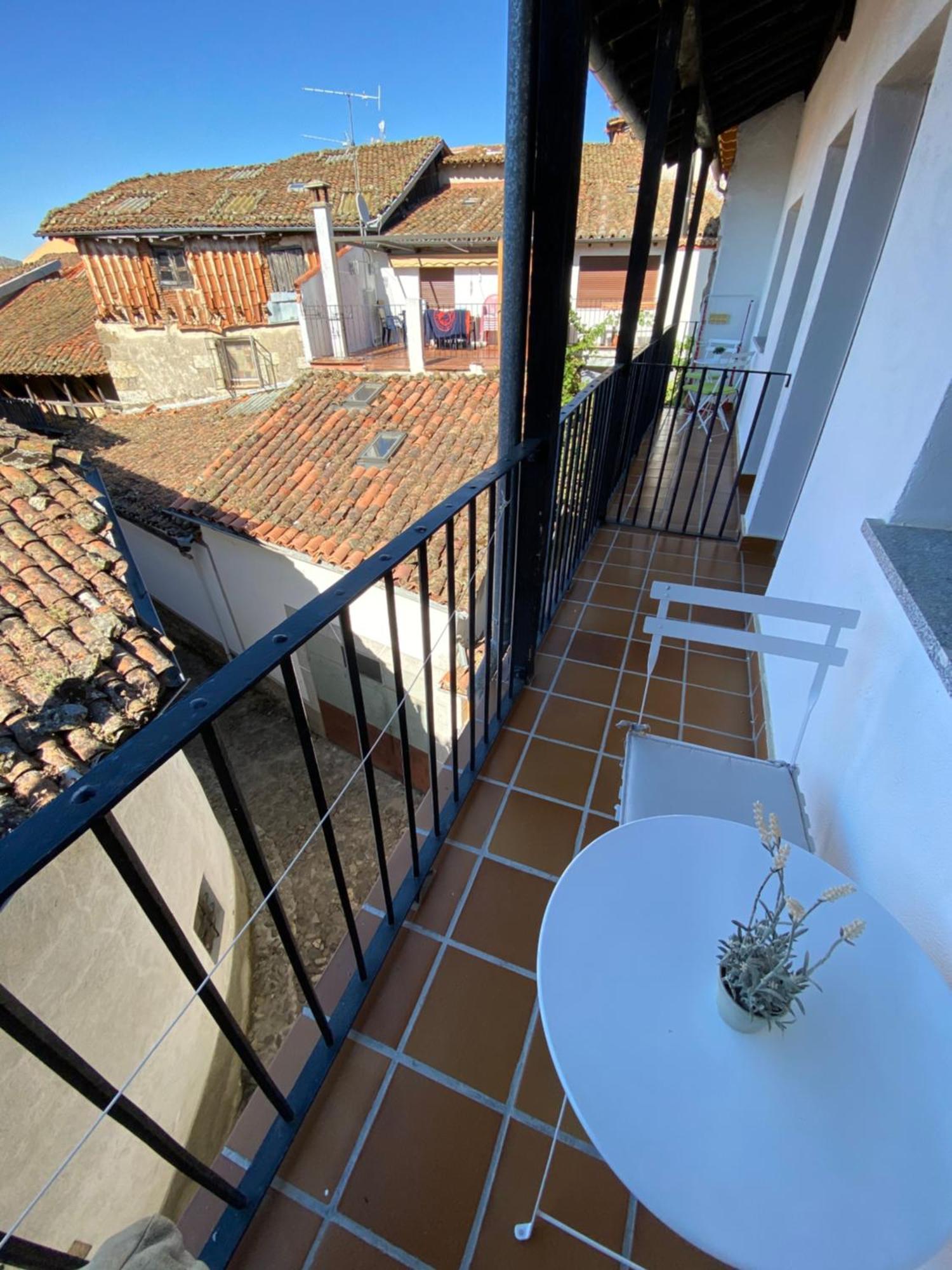 Apartamentos Rurales La Antigua Fonda Candelario Exterior photo