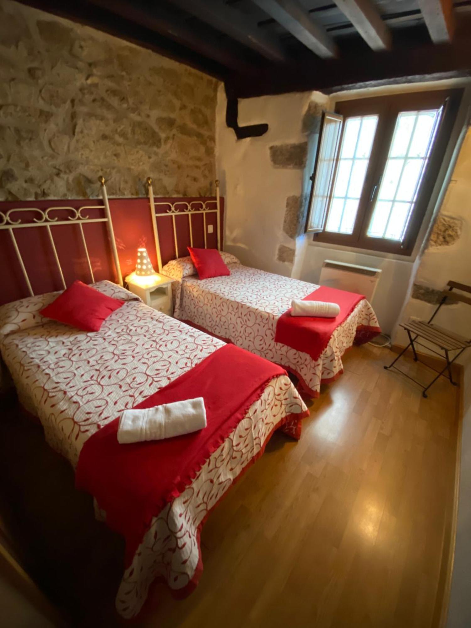 Apartamentos Rurales La Antigua Fonda Candelario Exterior photo